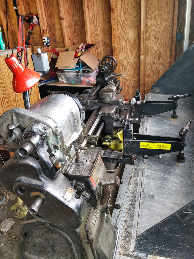 A little dusty from the trip. The paint is worn, as excpected on an 80 year old machine, but condition is actually quite good. (I have a feeling it may be closer to the 1500lb rating of my cheap pallet forks than originally estimated)